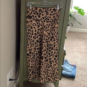 Leopard midi skirt